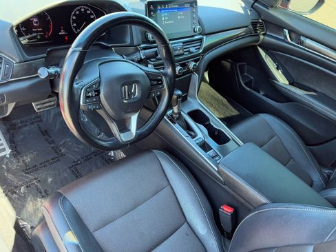 Used 2020 Honda Accord Sport image 16