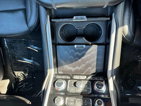 Used 2023 GMC Yukon Denali RWD image 19