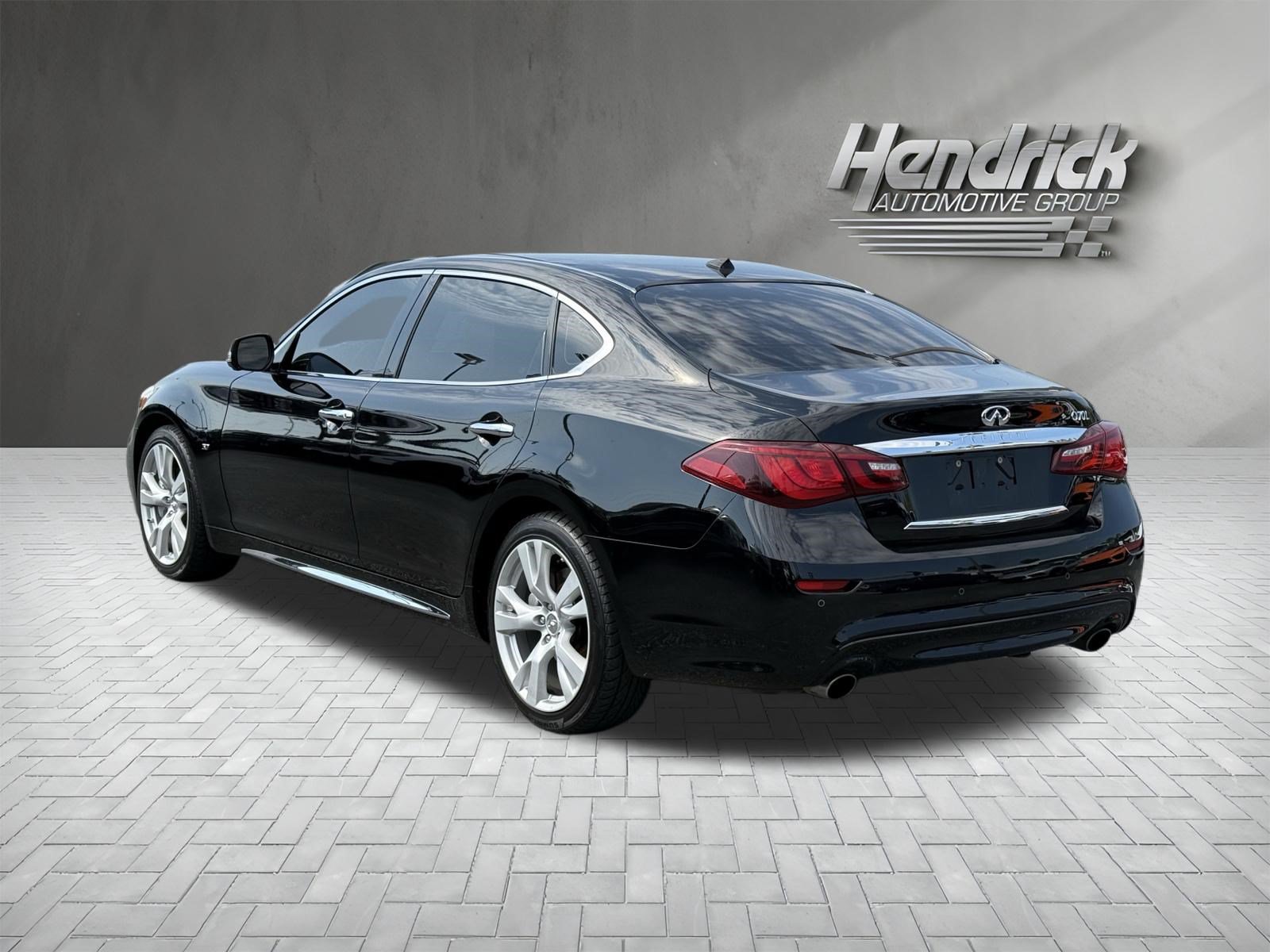 Used 2018 INFINITI Q70 L 3.7 w/ Sensory Package RWD image 9