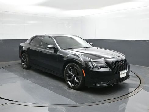 Used 2023 Chrysler 300 S image 26