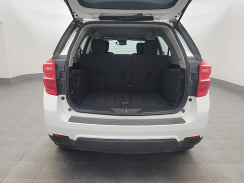Used 2017 Chevrolet Equinox LS FWD image 29