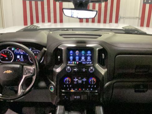 Used 2022 Chevrolet Silverado 3500 LTZ w/ LTZ Premium Package image 13