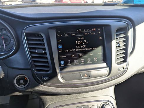 Used 2015 Chrysler 200 S w/ Navigation & Sound Group I image 10