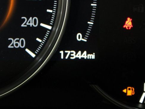 Used 2023 MAZDA CX-5 Signature image 26