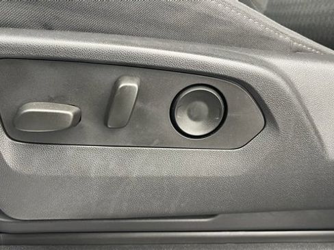 Used 2024 Chevrolet Silverado 3500 LT w/ Convenience Package image 14