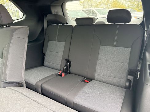 New 2026 GMC Acadia Elevation AWD/4WD image 23