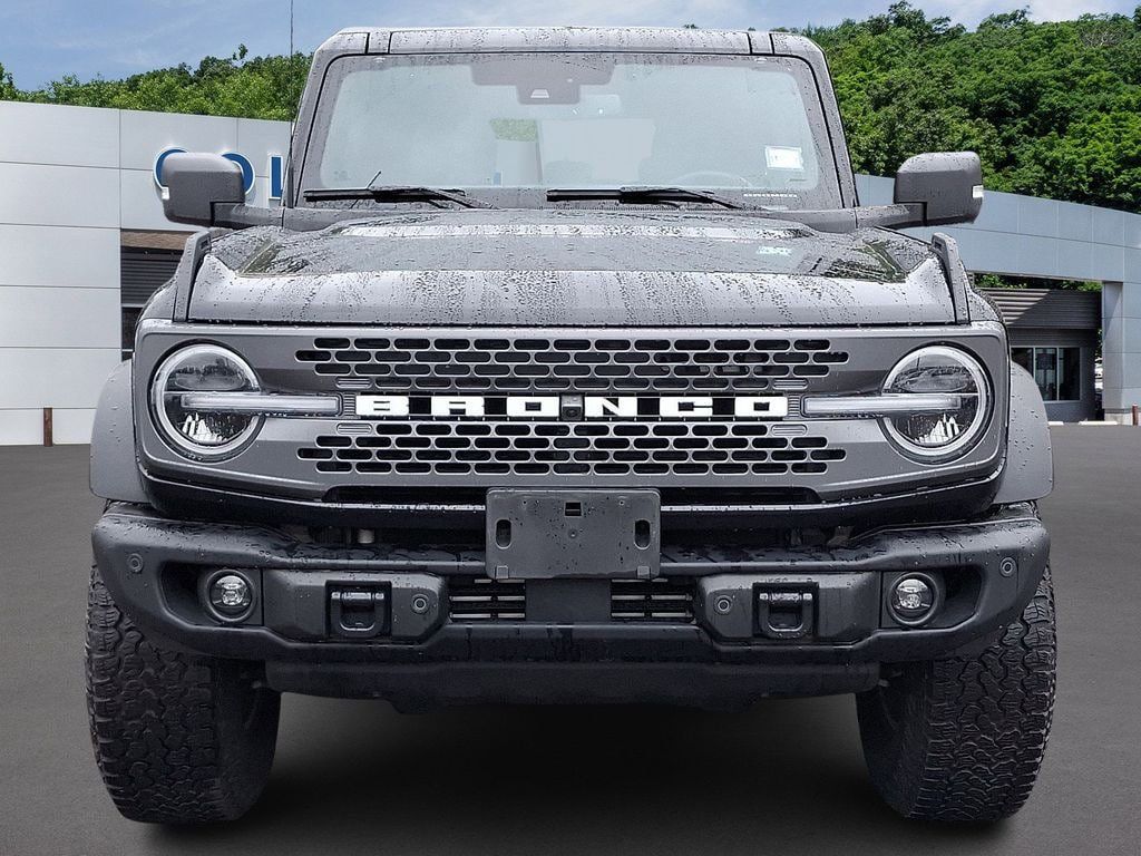 Certified 2025 Ford Bronco Badlands AWD/4WD image 2