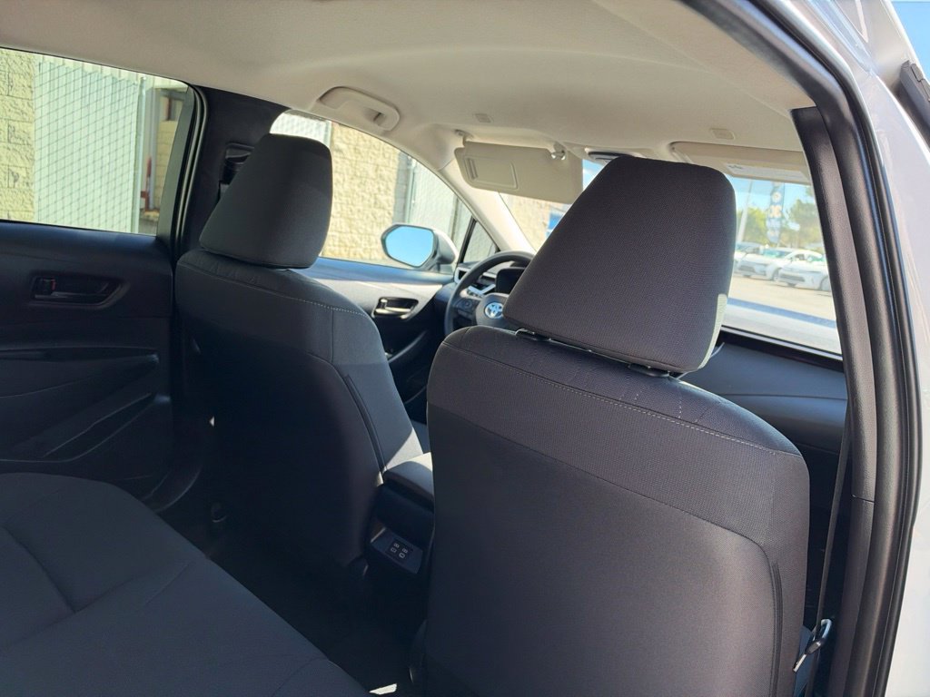 Certified 2025 Toyota Corolla LE FWD image 22