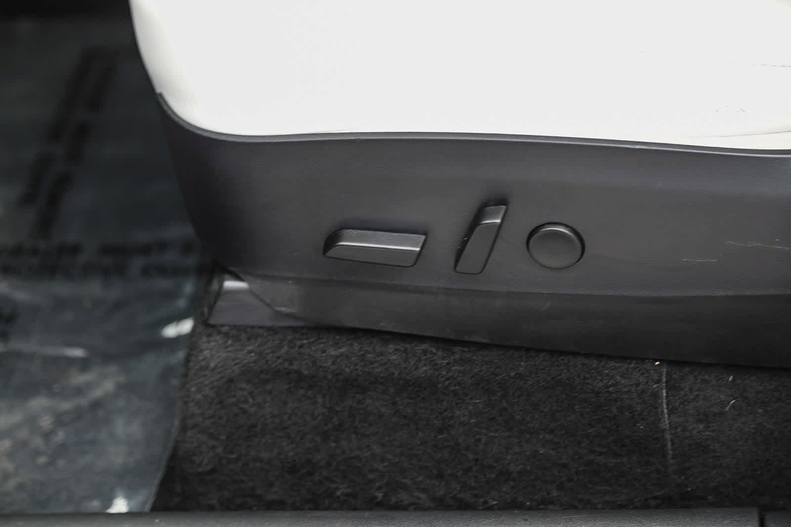 Used 2020 Tesla Model Y Long Range AWD/4WD image 19