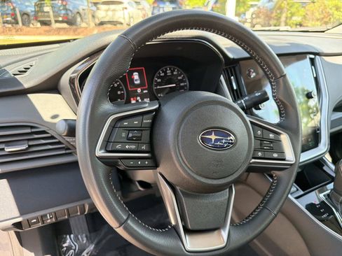 Used 2025 Subaru Legacy Premium AWD/4WD image 18