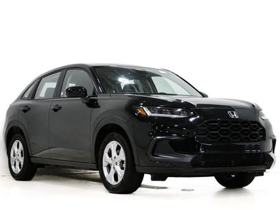 Used 2025 Honda HR-V LX