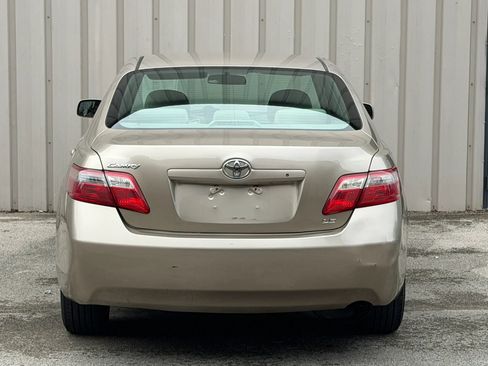 Used 2007 Toyota Camry LE FWD image 6