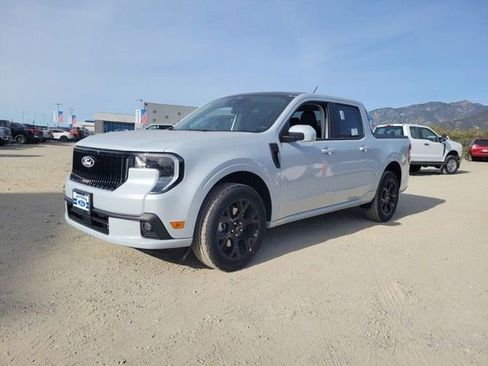 New 2026 Ford Maverick Lobo image 2