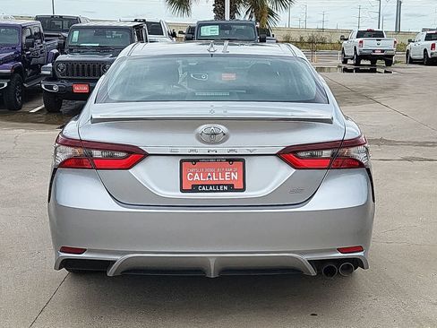 Used 2023 Toyota Camry SE FWD image 13