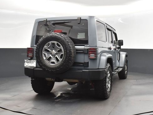 Used 2015 Jeep Wrangler Unlimited Rubicon w/ Connectivity Group image 7