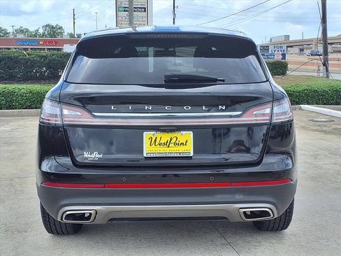 Certified 2023 Lincoln Nautilus FWD w/ Premium Package image 5