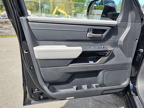 New 2026 Toyota Tundra Limited AWD/4WD image 21