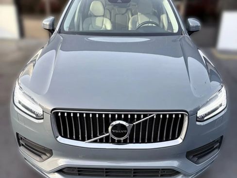 Used 2021 Volvo XC90 T6 Momentum image 9