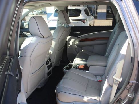 Used 2017 Acura MDX w/ Advance Package FWD image 12