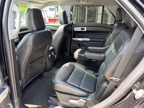 Used 2022 Ford Explorer Limited w/ Hybrid Equipment Group 310A RWD image 15
