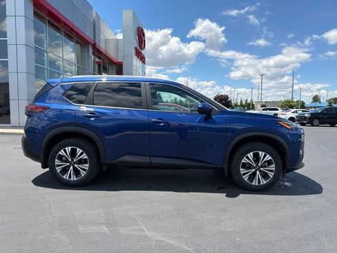 Used 2023 Nissan Rogue SV w/ SV Premium B Package AWD/4WD image 9
