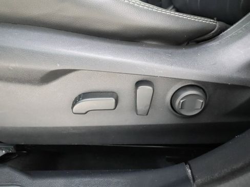 Used 2020 Subaru Outback Limited image 9