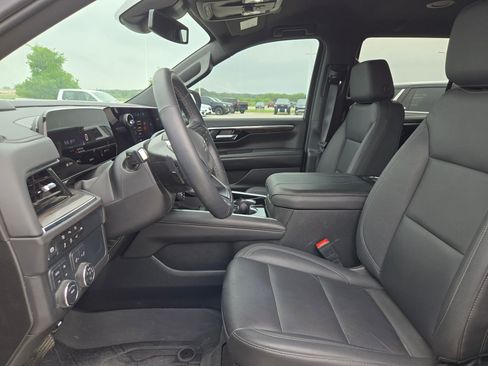 Certified 2025 Chevrolet Tahoe Z71 w/ Comfort Package AWD/4WD image 9