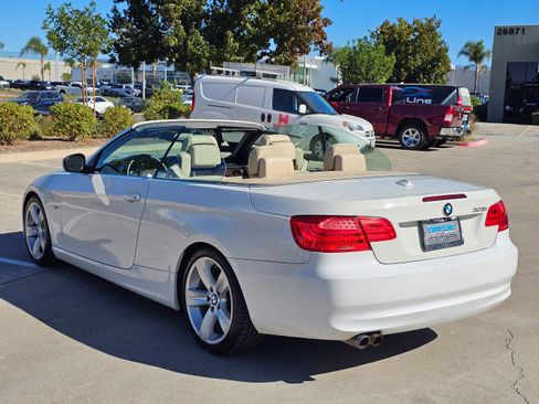 Used 2011 BMW 328i Convertible image 37
