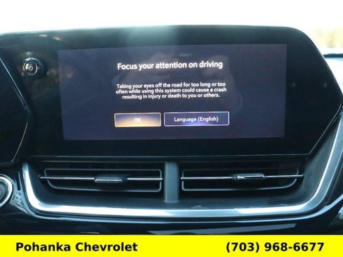 Used 2024 Chevrolet Trax RS w/ Sunroof Package image 10