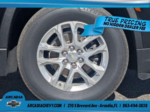 Used 2022 Chevrolet Traverse LS FWD image 12
