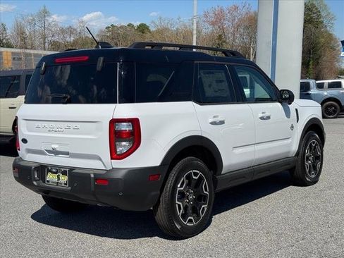 New 2025 Ford Bronco Sport Outer Banks w/ Outer Banks Tech Package+ image 3