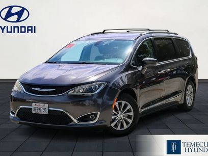 Used 2019 Chrysler Pacifica Touring-L