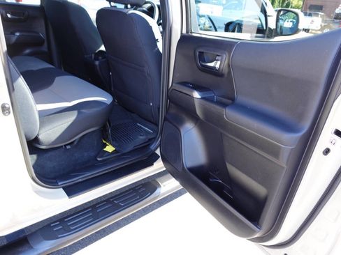 Used 2020 Toyota Tacoma TRD Sport image 23