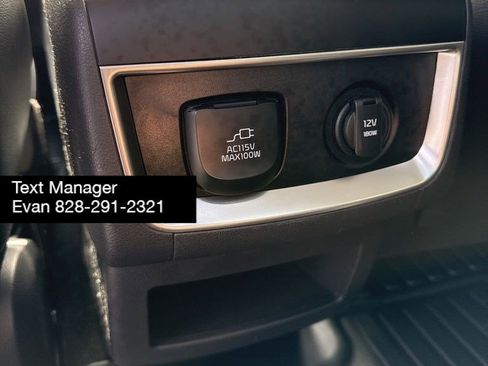 Used 2025 Kia Carnival SX Prestige image 14
