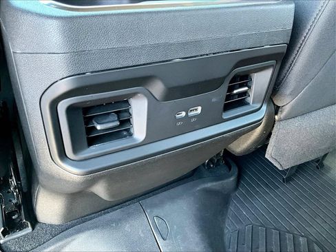 Used 2022 Chevrolet Silverado 1500 RST AWD/4WD image 13