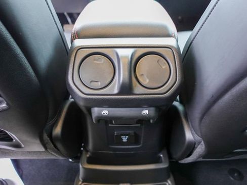 New 2026 Jeep Wrangler Unlimited Rubicon w/ Technology Group image 24