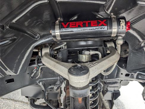 Used 2019 RAM 1500 Laramie w/ Sport Appearance Package AWD/4WD image 10