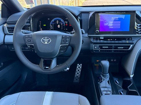 New 2026 Toyota Camry SE image 14