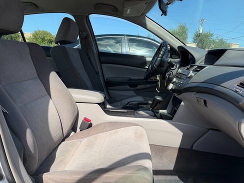 Used 2009 Honda Accord LX-P image 19