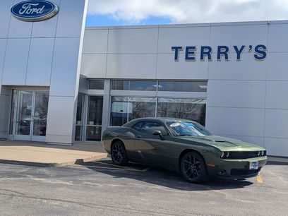 Used 2019 Dodge Challenger SXT w/ Driver Convenience Group
