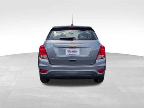 Used 2020 Chevrolet Trax LS AWD/4WD image 6