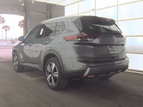 Used 2026 Nissan Rogue SL image 6