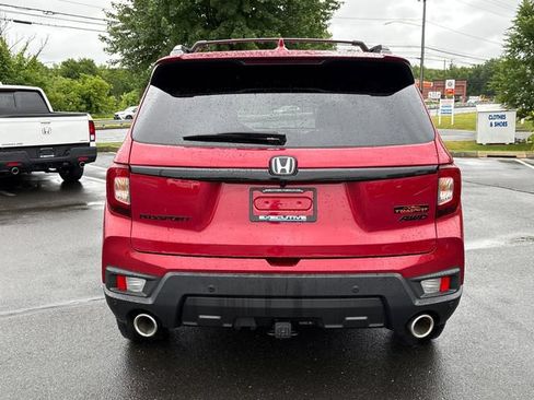 Used 2025 Honda Passport TrailSport image 3