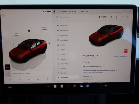 Used 2023 Tesla Model Y Performance image 33