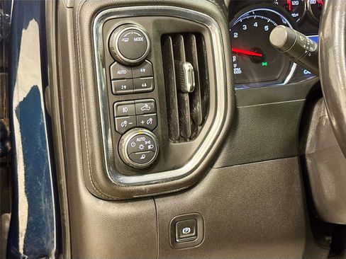 Used 2021 Chevrolet Silverado 1500 LT Trail Boss w/ Convenience Package II AWD/4WD image 10
