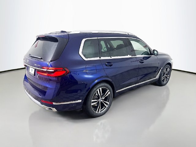 Used 2026 BMW X7 xDrive40i AWD/4WD image 7