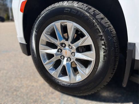 Certified 2022 Chevrolet Tahoe RST w/ Sport Performance Package AWD/4WD image 25