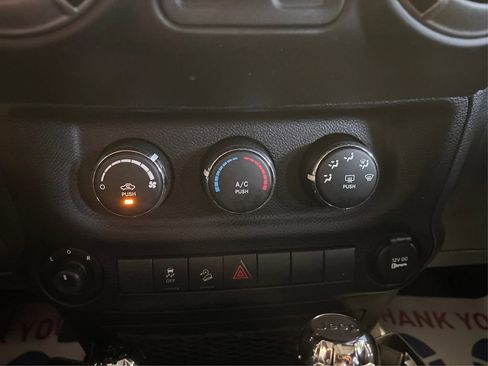 Used 2017 Jeep Wrangler Sport w/ Quick Order Package 24S AWD/4WD image 31