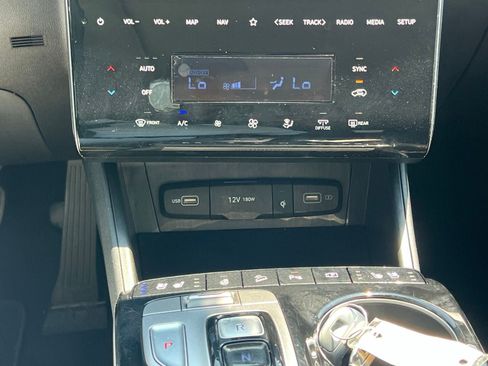 Used 2024 Hyundai Tucson Limited FWD image 35