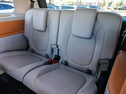 Used 2025 Volkswagen ID. Buzz 1st Edition image 20